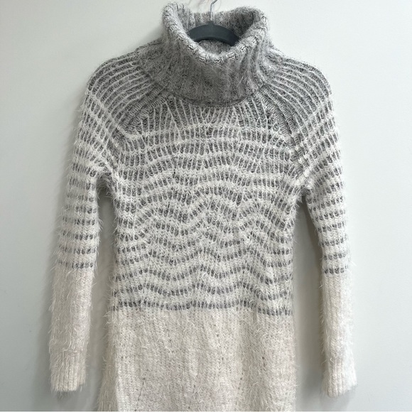 Anthropologie Sleeping on Snow Turtleneck eyelash sweater dress gray cream small - Picture 3 of 11
